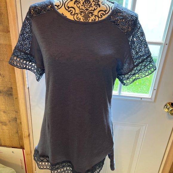 Hannah Tops - WOMEN'S SIZE SMALL DARK TEAL BLUE LACE TRIM TOP BLOUSE SHIRT